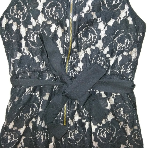 Black Lace Dress with Pockets - Picture 6 of 8